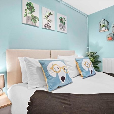 Queens Apartment - By My Getaways - Free Parking For One Car Brighton Exterior foto